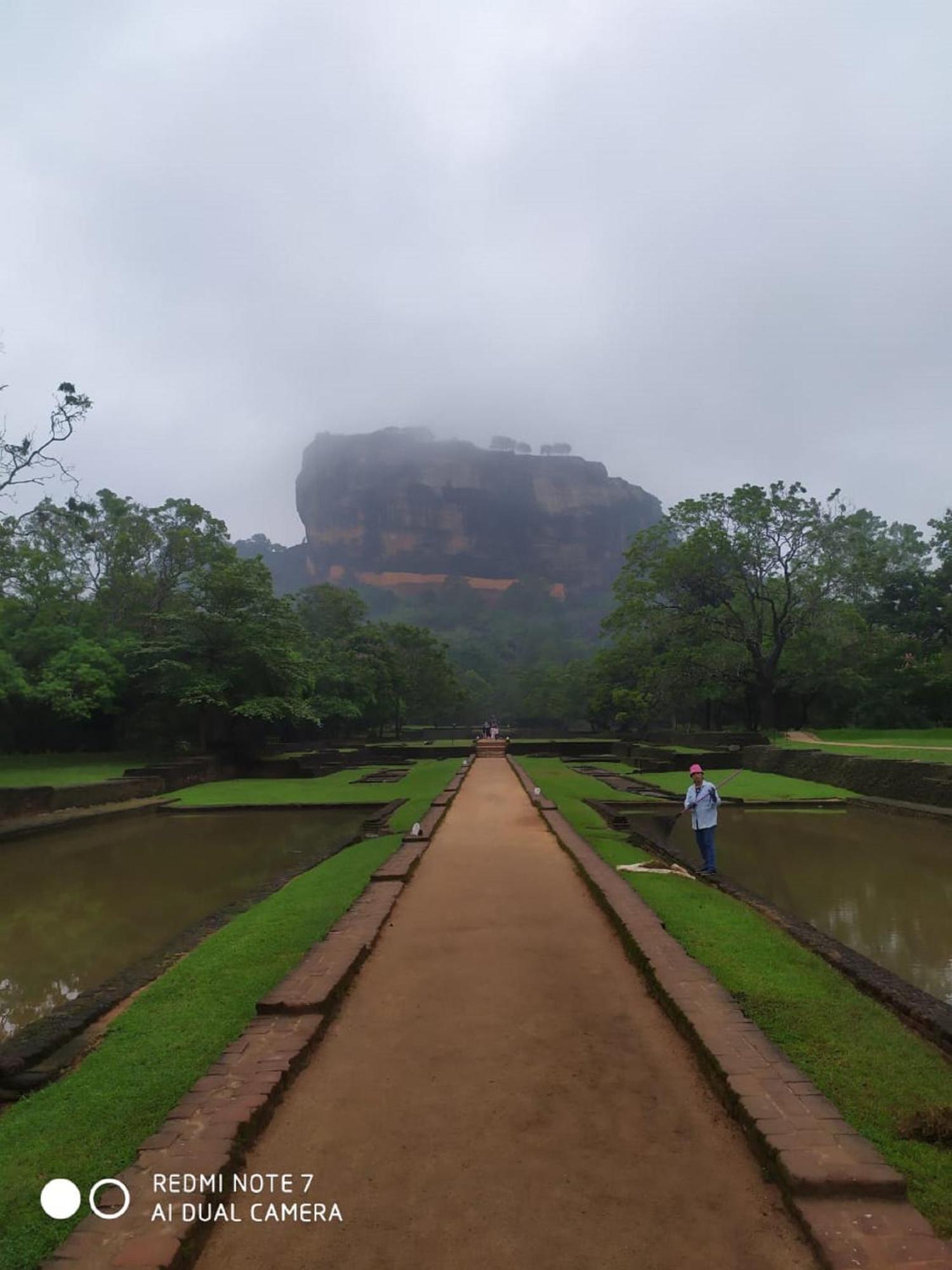 Winstar Homestay Sigiriya Exterior foto